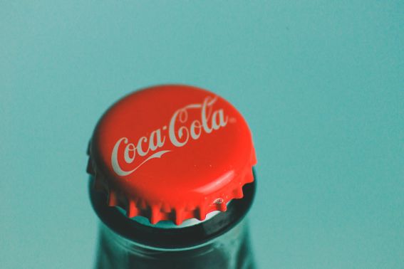 1985 sorgte Coca-Cola schlechte Publicity als es die Rezeptur seines berühmten Softdrinks änderte. 
